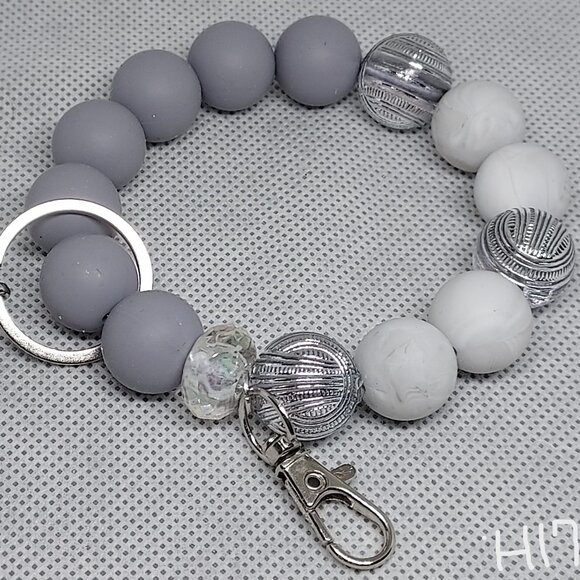 Set of 3 Silicone Keychains with Tassels - Picture 2 of 3